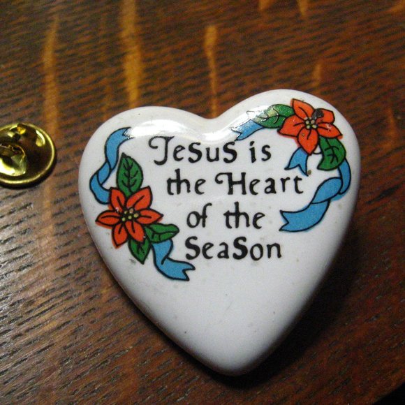 ❤️ Vintage 1970's Ceramic Heart Lapel Pin - Picture 2 of 4